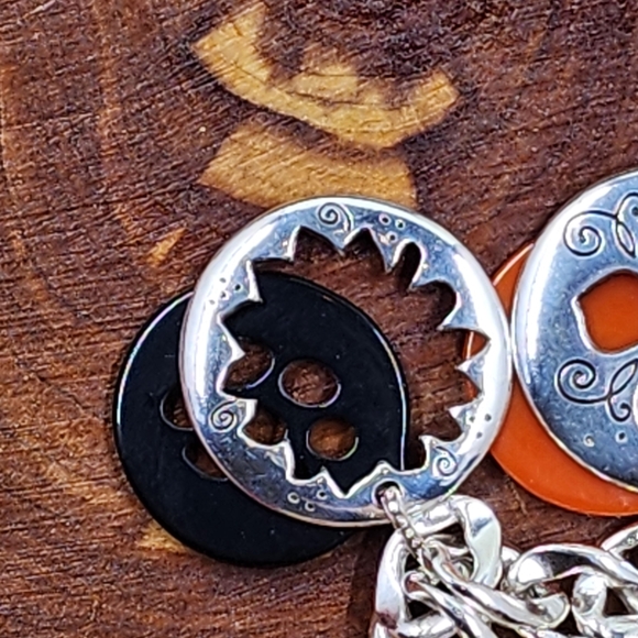 BRIGHTON Meadow Garden Silver Colorful Charm Bracelet - Picture 5 of 8